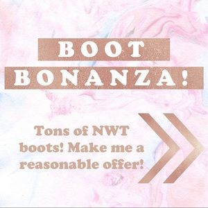 Tons of boots that have never been worn! SCORE!